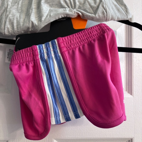 NWT ADIDAS kid short t-shirt set - Picture 3 of 4